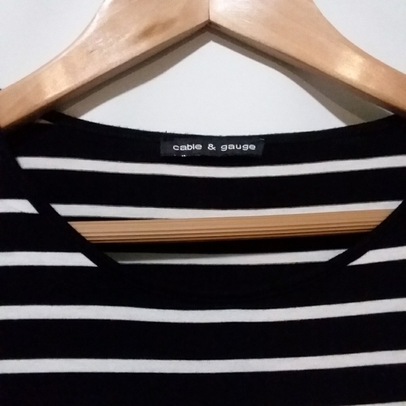 ▪︎Gable & Gauge▪︎Women's Striped Blouse - Picture 2 of 6